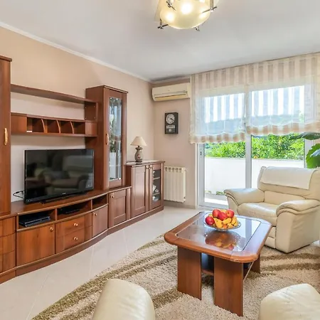 公寓 1 Bedroom Awesome In