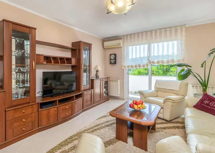 Apartamento 1 Bedroom Awesome In