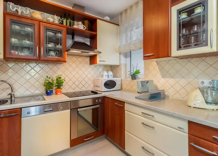 Apartamento 1 Bedroom Awesome In