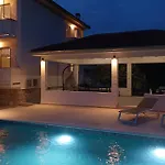 1 Bedroom Lovely In