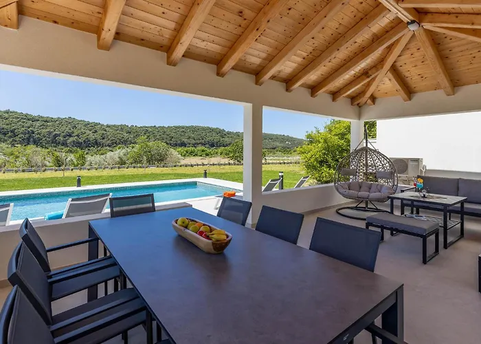 1 Bedroom Awesome In *